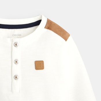 تيشيرت سلوب تونسي أبيض للأولاد الصغار مع رقع